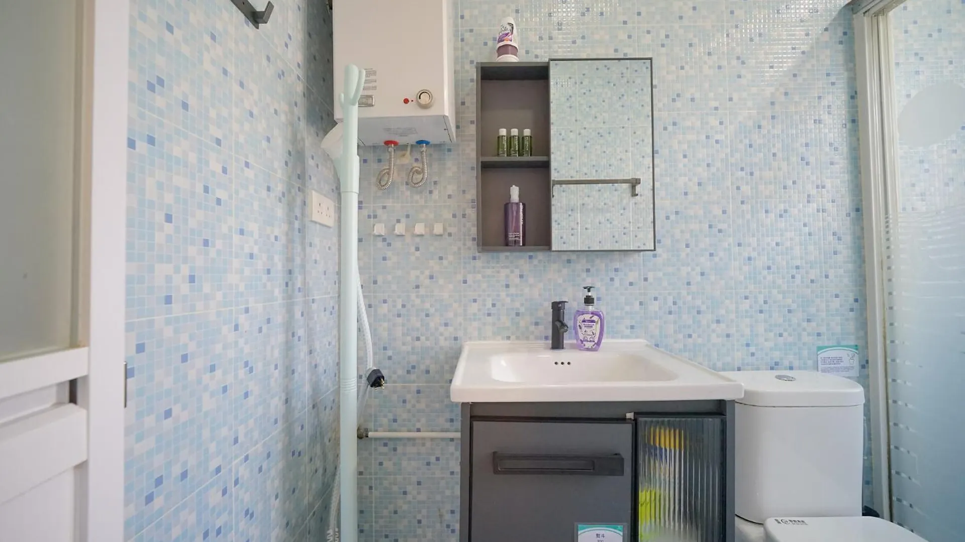 Hostel Student Accommodation - 290 Hennessy Road Hong Kong